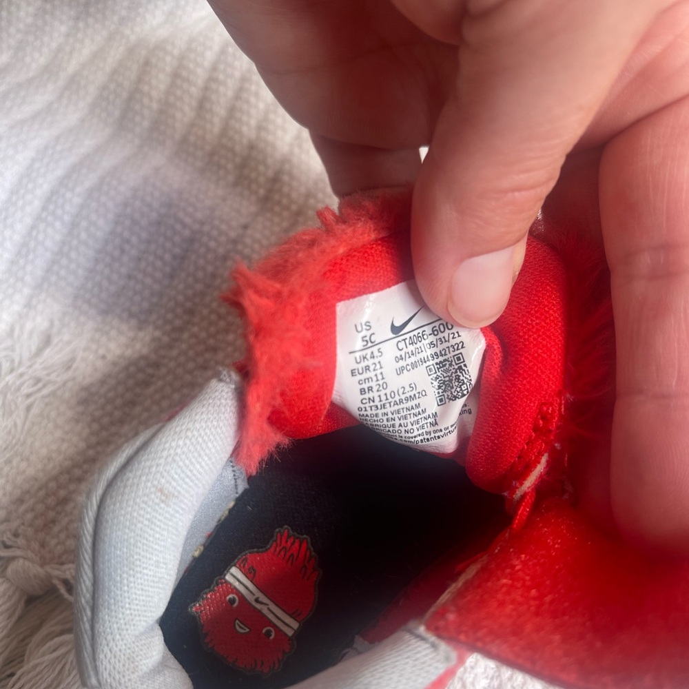 Nike Red Kids Sneakers with Fun Face Design - Picture 4 of 4